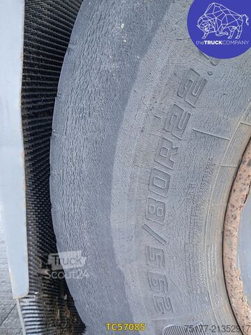 Hjulkørende kran (terrængående kran) WAF 