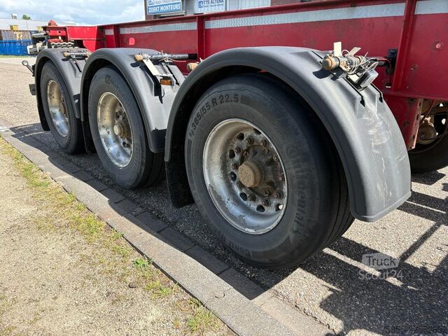 Konteineru pārvadājumi Schmitz Cargobull SCF24 20FT Chassis / Tank / ADR / BPW Axles / D...