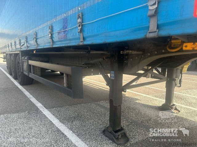 Auflieger mit Pritsche & Plane Schmitz Cargobull Semitrailer Curtainsider Standard