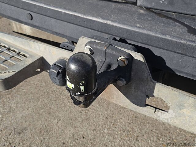 Універсал з високим дахом VOLKSWAGEN CRAFTER 35 2.0 TDI 177 AUT. DC L5H3