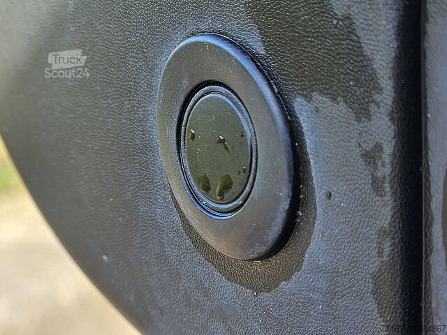 Carrinha de tejadilho alto FORD TRANSIT 2.0 L3H3 RWD Navi