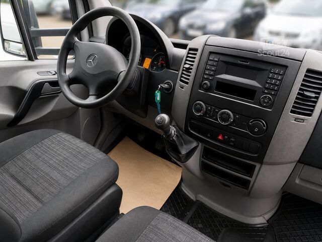 Verkeerswerkzaamheden Mercedes-Benz Sprinter 311CDI Foodtruck Verkaufswagen