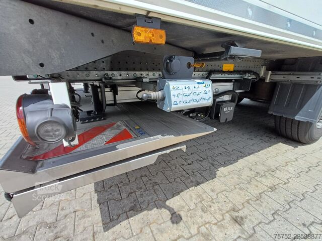 Gekoeld/bevroren transport Schmitz Cargobull Carrier Vector HE19MT Multi Temp 2T Laadklep Li...