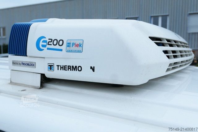 Hűtőfelépítményes furgon VOLKSWAGEN T 6 4x2, Thermo King E200MAX50, 3. Sitz, 184tkm