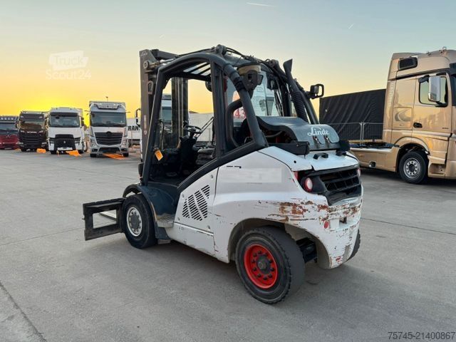 Frontstapler LINDE H 50 * TRIPLEX * GAS * 5.600 h *