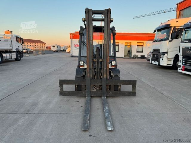 Frontstapler LINDE H 50 * TRIPLEX * GAS * 5.600 h *