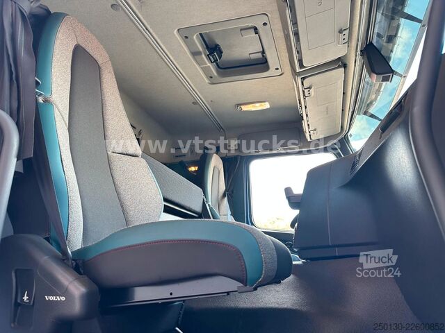 Стандартний тягач VOLVO FM 380 4x2 BL Navi / LED / ACC / LDW / AEBS