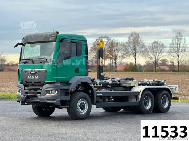 Tovornjak s kavljem za kontejnerje MAN TGS 33.480 6x6 BL HYVA 26-55-S AK *NEU*