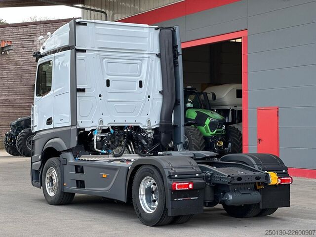 Tracteur routier standard MERCEDES-BENZ Actros 1853 LS 4x2 BL Schubbodenhydraulik