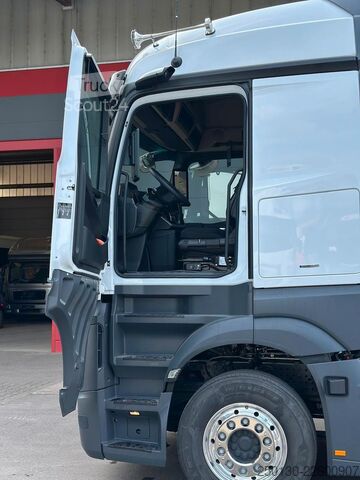 Tracteur routier standard MERCEDES-BENZ Actros 1853 LS 4x2 BL Schubbodenhydraulik