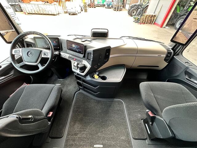 Tracteur routier standard MERCEDES-BENZ Actros 1853 LS 4x2 BL Schubbodenhydraulik