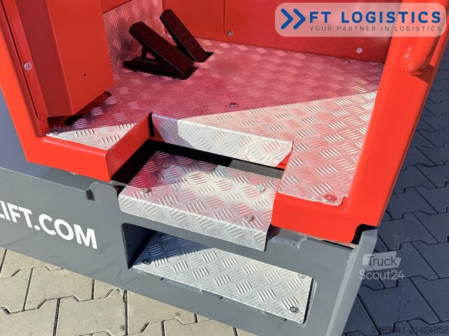 4-way forklift Combilift C3000GST GAS TRIPLEX 8300 FREE LIFT TOP1