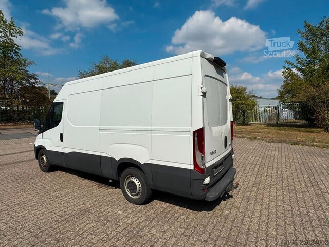Kastenwagen IVECO Daily 35S16 Hi-Matic Kastenwagen L2H2