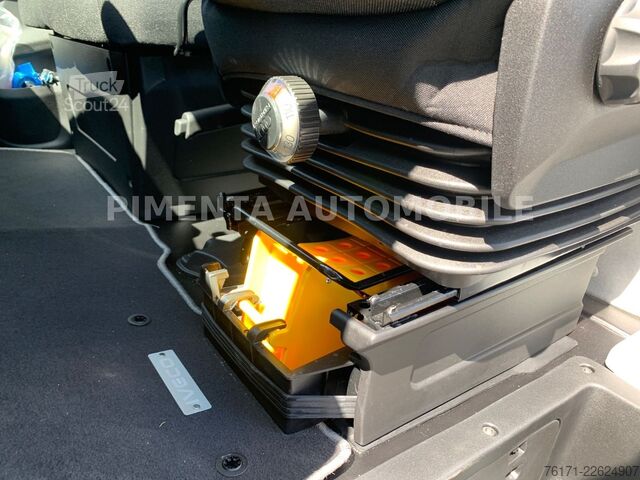 شاحنة صندوقية IVECO Daily 70C18A8P MY26 KOFFER AUT LBW LUFTF LED AHK