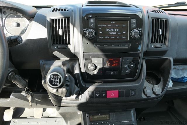 Dodávka s vysokou střechou FIAT Ducato MultiCab, 6 Sitze, AHK, Klima, Trennwand