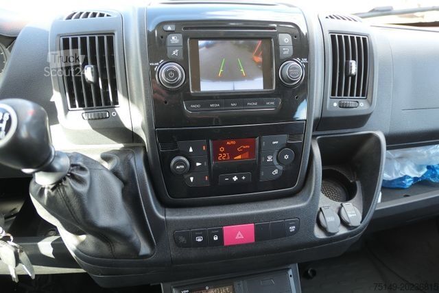 Dodávka s vysokou střechou FIAT Ducato MultiCab, 6 Sitze, AHK, Klima, Trennwand