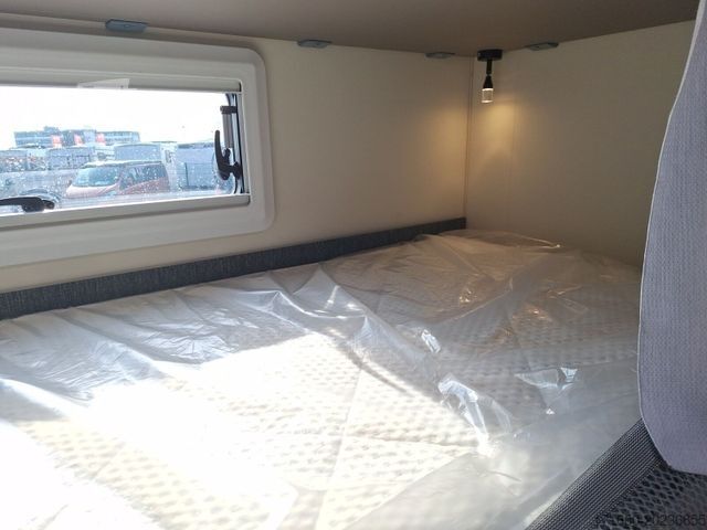 Autorulotă semi-integrată BÜRSTNER Campeo TD 676 G 3. Etagenbett* 5 Personen*3,5 T*