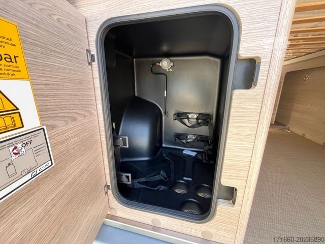 Camping-car BÜRSTNER Campeo C 640