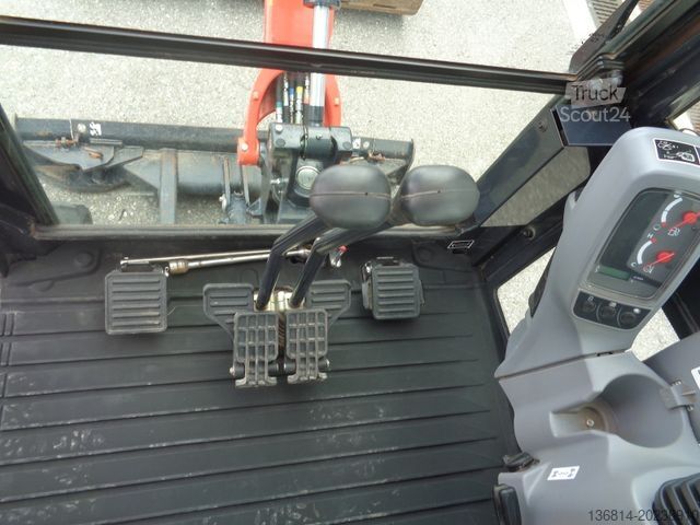 Miniekskavators KUBOTA KX019-4 SW + 4 x Löffel