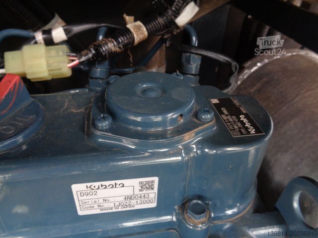 Miniekskavators KUBOTA KX019-4 SW + 4 x Löffel