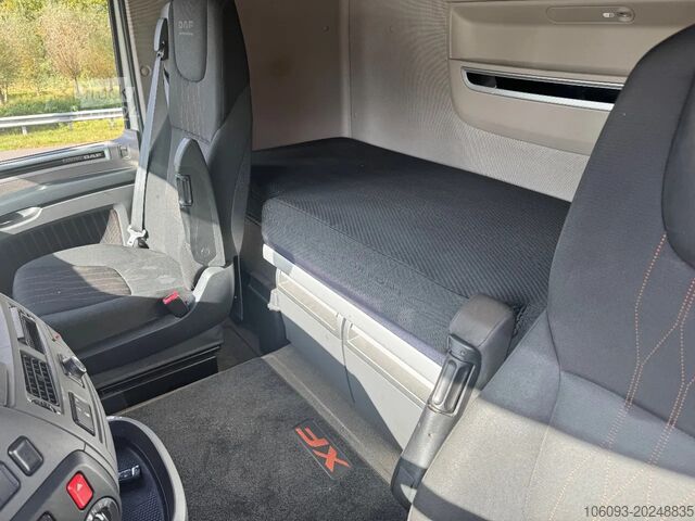 Estándar-SZM DAF XF 530 6 x 2  Superspace Smart tacho