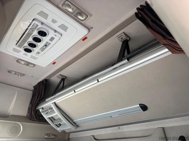 Estándar-SZM DAF XF 530 6 x 2  Superspace Smart tacho