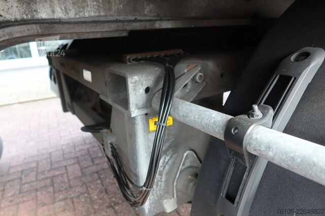 Bavul System Trailer N/A gesloten, stuur-as + Dhollandia 2000 kg kle...