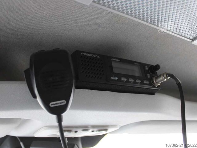 Koelwagen met geïsoleerde laadbak IVECO DAILY 65C17, EURO 5, 2X EVAPORATOR, TWO CHAMBERS