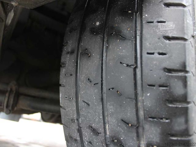 Koelwagen met geïsoleerde laadbak IVECO DAILY 65C17, EURO 5, 2X EVAPORATOR, TWO CHAMBERS