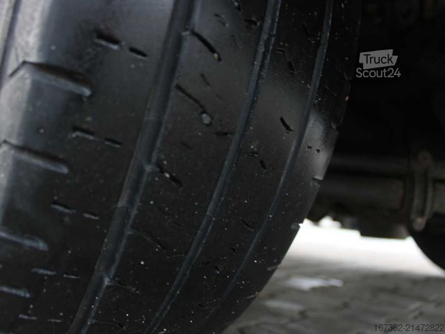 Koelwagen met geïsoleerde laadbak IVECO DAILY 65C17, EURO 5, 2X EVAPORATOR, TWO CHAMBERS