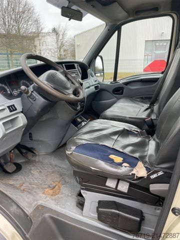 Fourgon pick-up IVECO Daily 40C12 DoKa Pritsche