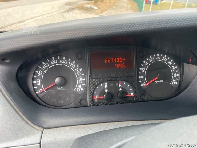 Pick-up furgonas IVECO Daily 40C12 DoKa Pritsche