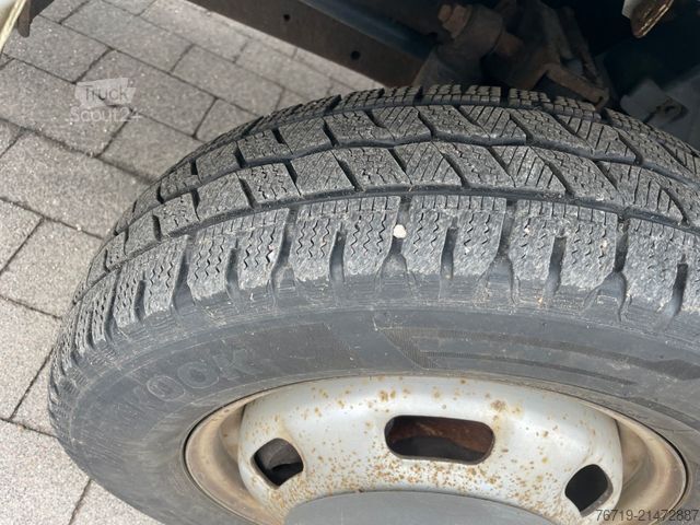 Fourgon pick-up IVECO Daily 40C12 DoKa Pritsche