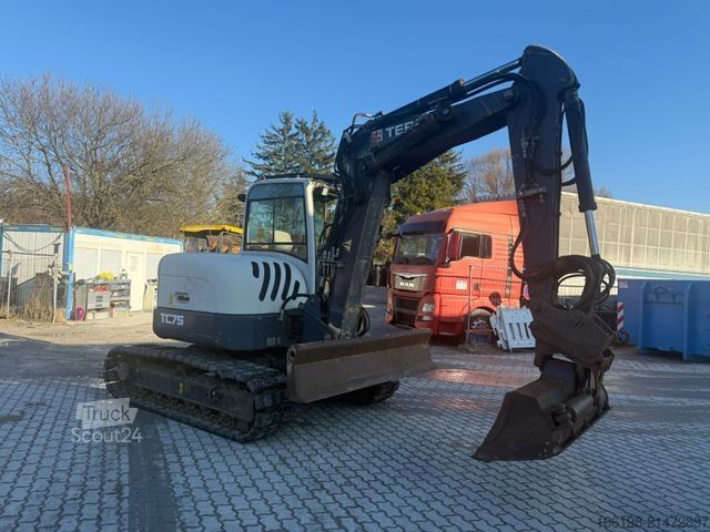 Chain excavator TEREX TC75