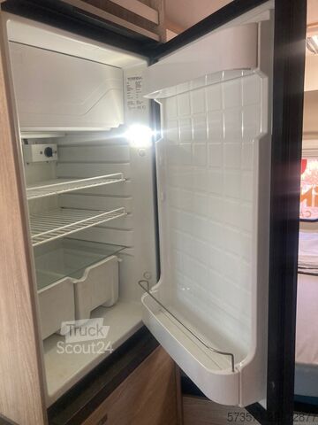 Camper Fiat Ducato Weinsberg Carabus 2023 | Manual | Techo elevable