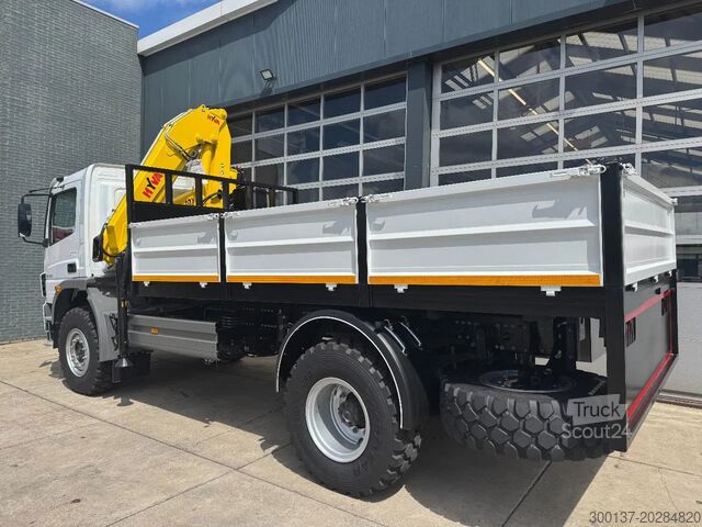 Vrachtwagen met kraan Mercedes-Benz Atego Atego 1725 4x4 Flatbed with Hyva HB120 Crane