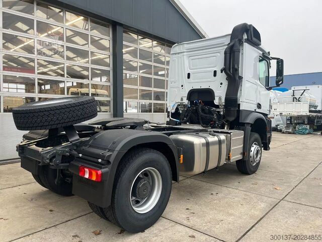 Standaard-SZM Mercedes-Benz Actros 2045 S 4x2 Tractor Head