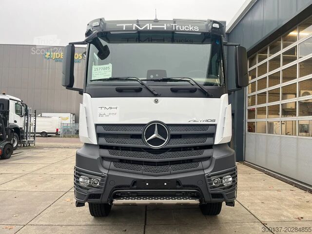 Standaard-SZM Mercedes-Benz Actros 2045 S 4x2 Tractor Head