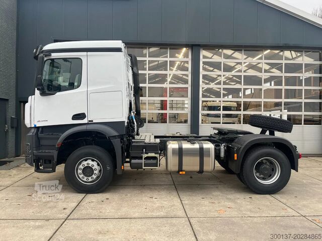 Standaard-SZM Mercedes-Benz Actros 2045 S 4x2 Tractor Head
