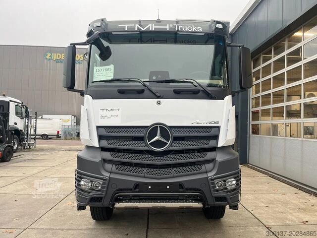 Standaard-SZM Mercedes-Benz Actros 2045 S 4x2 Tractor Head