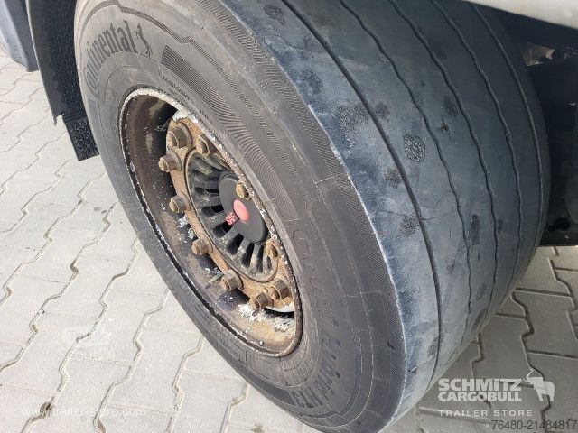 Avoin puoliperävaunu pressulla Kögel Schiebeplane Mega