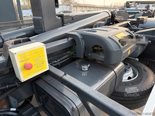 Autolaadkraan DAF CF 75.250 Abrollkipper KRAN FUNK