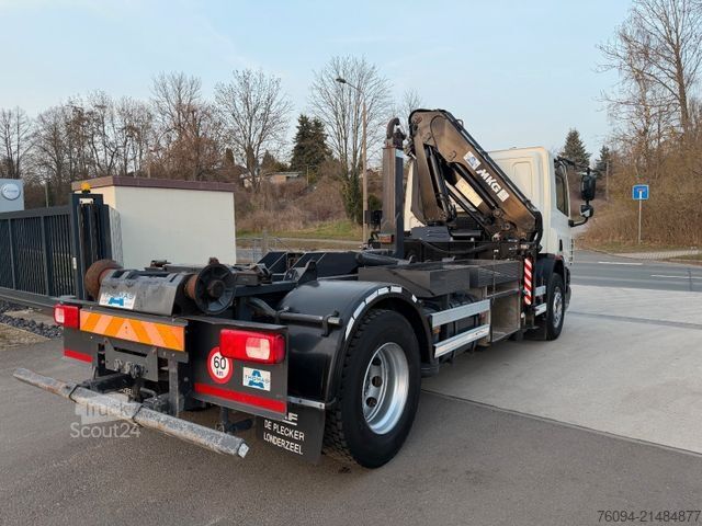 Haakarm vrachtwagen DAF CF 75.250 Abrollkipper KRAN FUNK