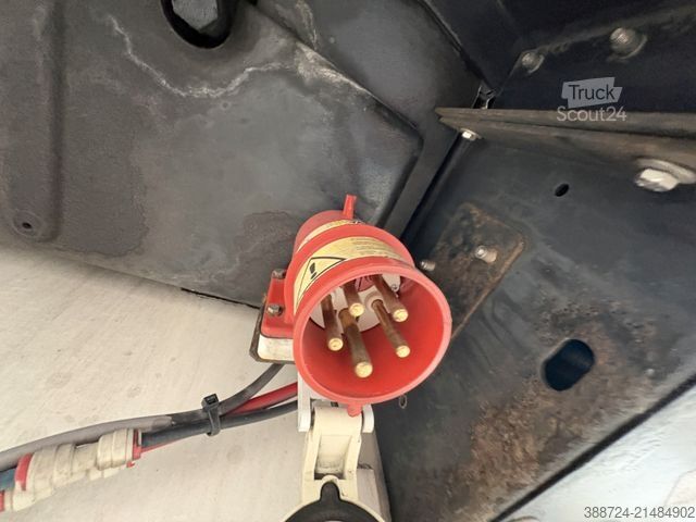 Chladírenský návěs SCHMITZ CARGOBULL SCB S3B*Carrier*Palettenkasten*Lift*Doppelstock*