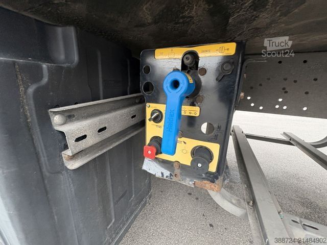 Chladírenský návěs SCHMITZ CARGOBULL SCB S3B*Carrier*Palettenkasten*Lift*Doppelstock*