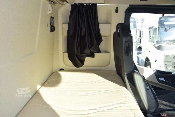 стандартен трактор MERCEDES-BENZ Actros 5 1845 BigSpace