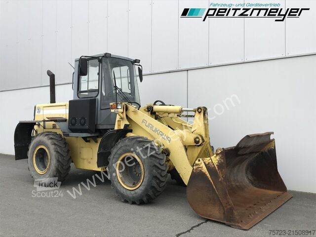 Φορτωτής με ελαστικά Furukawa Radlader 325