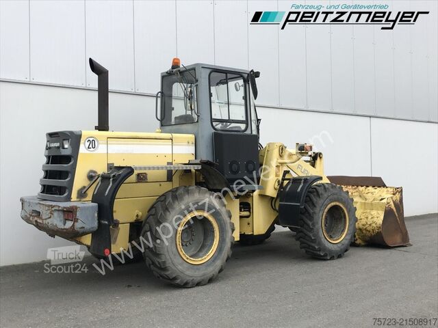 Φορτωτής με ελαστικά Furukawa Radlader 325