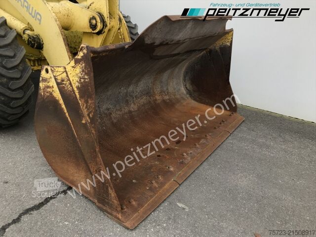 Φορτωτής με ελαστικά Furukawa Radlader 325