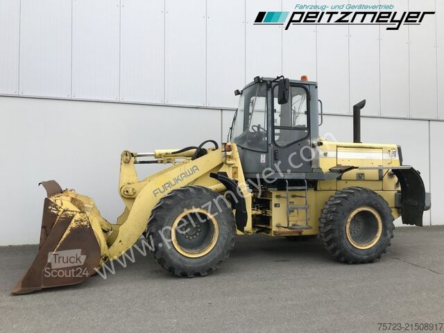 Φορτωτής με ελαστικά Furukawa Radlader 325